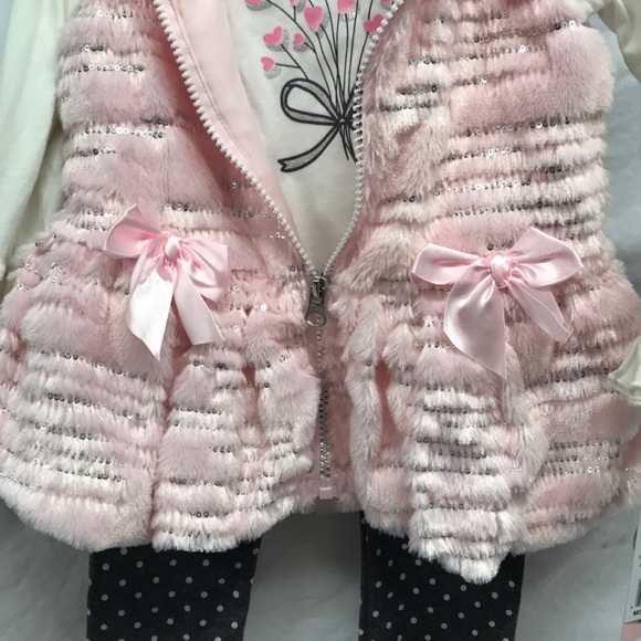 Little lass 3 pc Hoodie fur vest outfit set - Picture 2 of 7